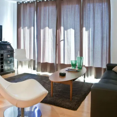 Center Luxury